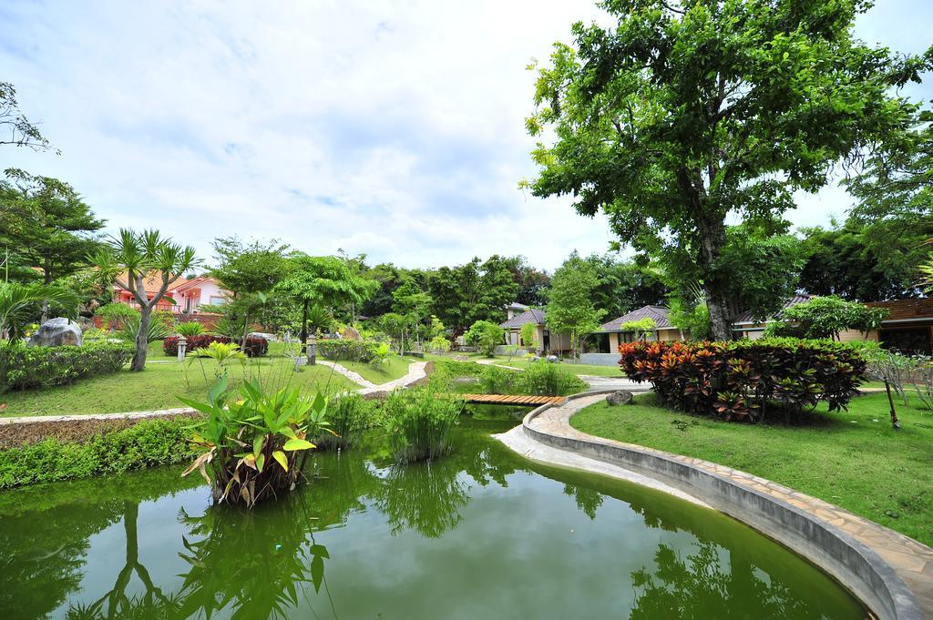 Dusit Talai Resort Nong Nam Daeng Exteriér fotografie