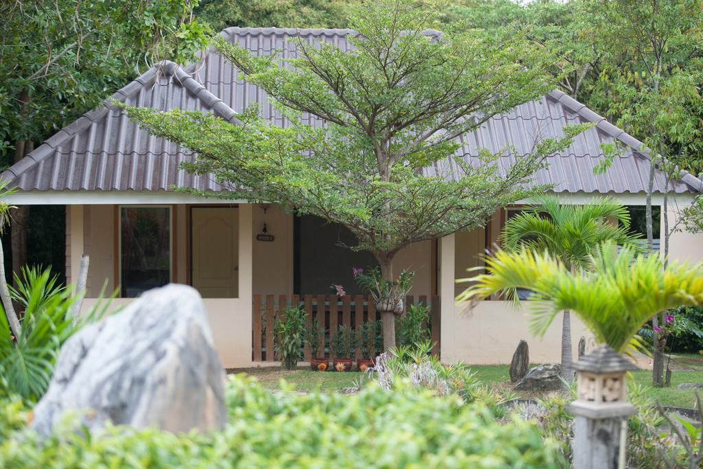 Dusit Talai Resort Nong Nam Daeng Exteriér fotografie