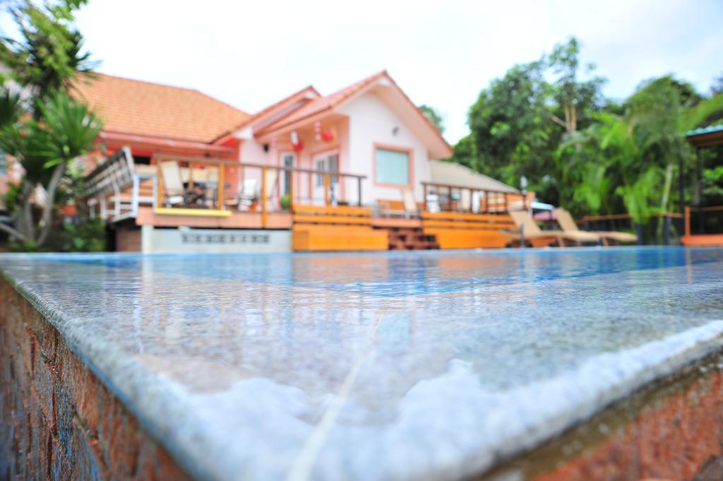 Dusit Talai Resort Nong Nam Daeng Exteriér fotografie